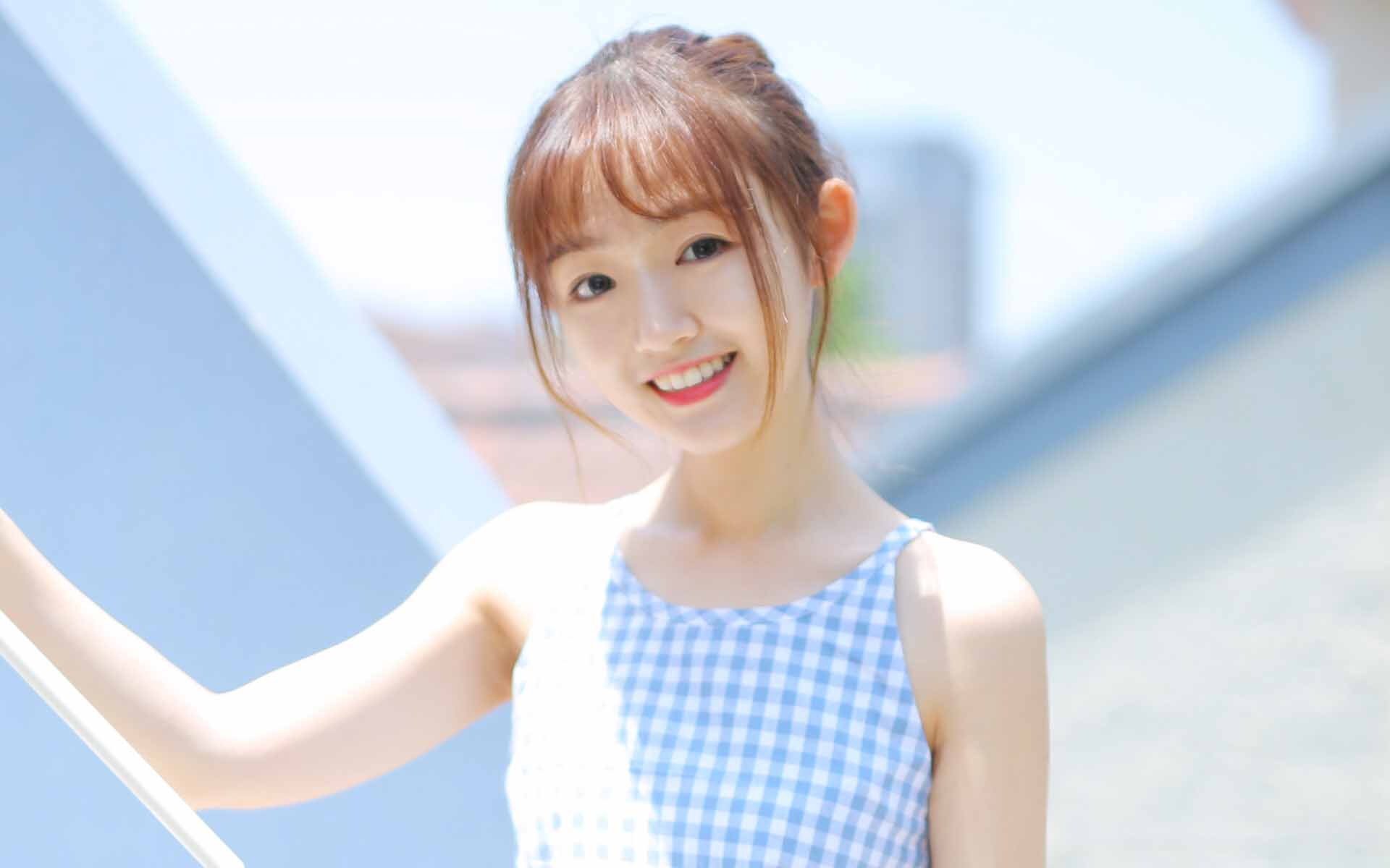 热播封面